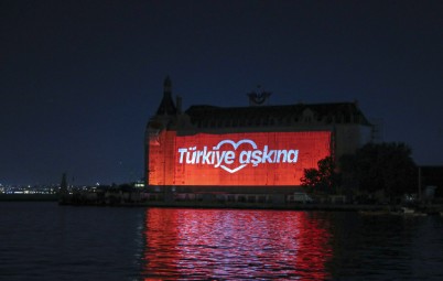 İstanbul’un simge yapılarında 15 Temmuz anlatıldı!